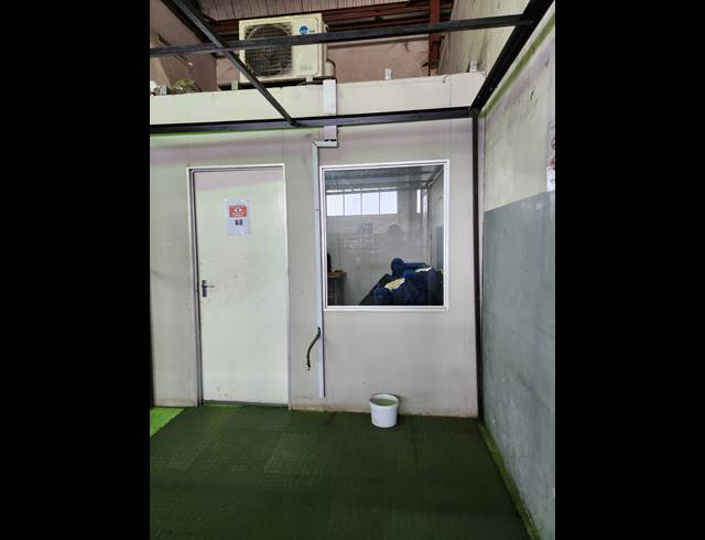 699M² WORKSHOP TO LET IN ALTON